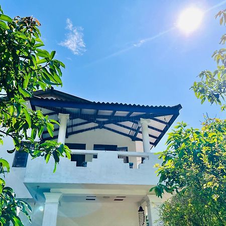 Wasana Ocean View Villa Mirissa Bagian luar foto