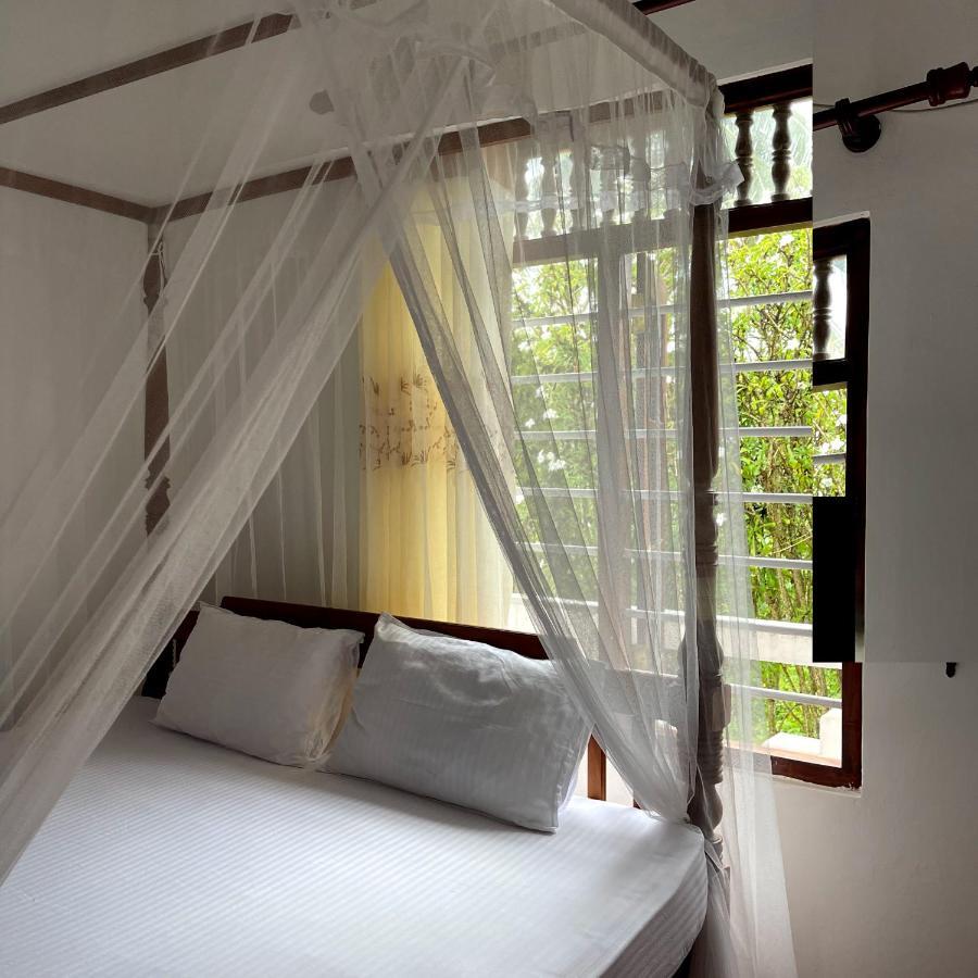 Wasana Ocean View Villa Mirissa Bagian luar foto