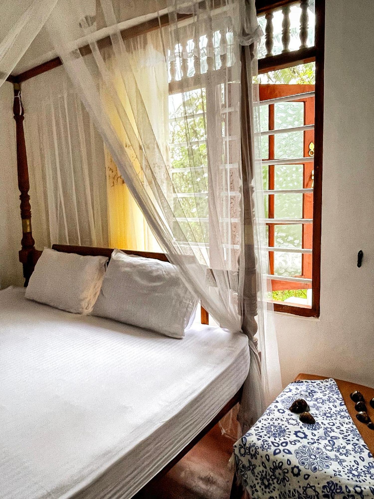Wasana Ocean View Villa Mirissa Bagian luar foto