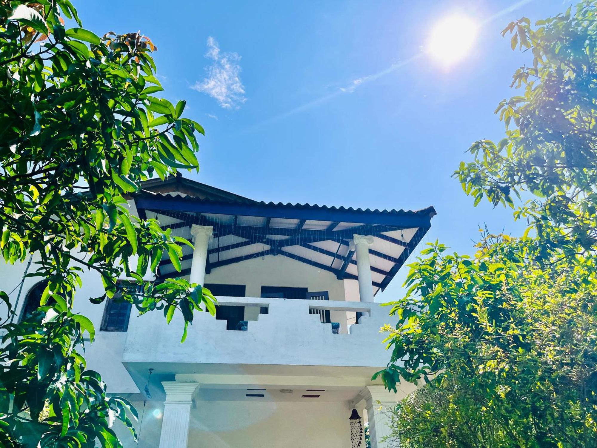 Wasana Ocean View Villa Mirissa Bagian luar foto