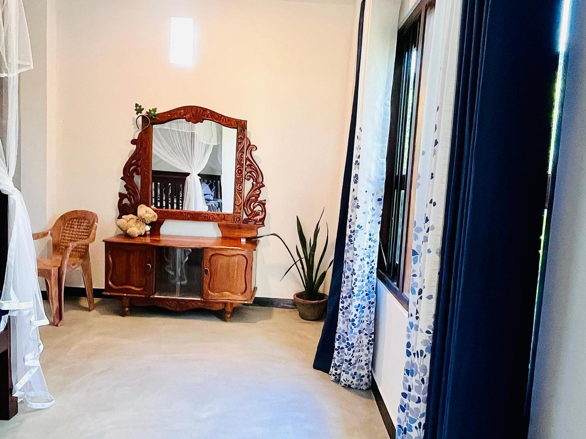 Wasana Ocean View Villa Mirissa Bagian luar foto