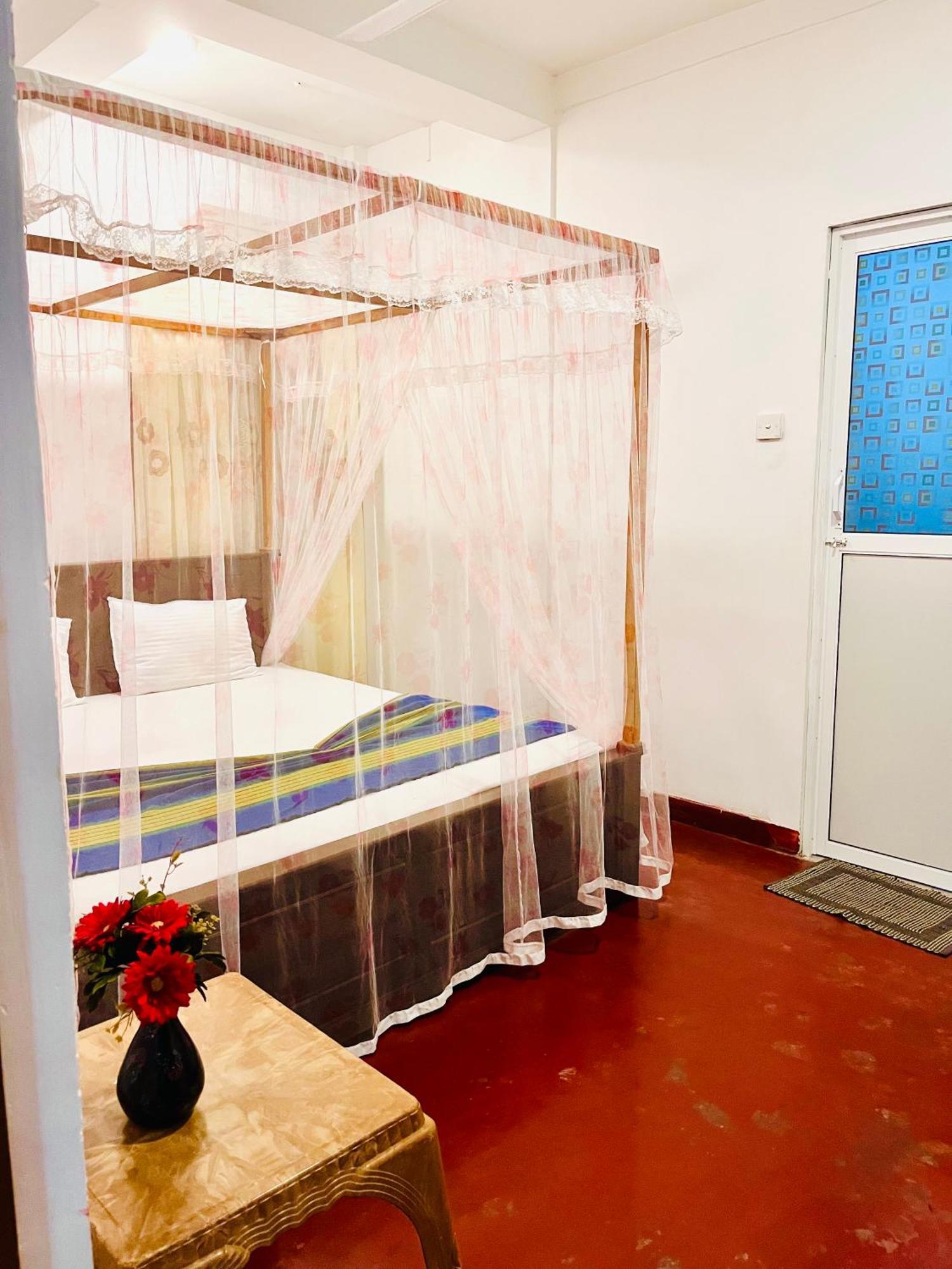 Wasana Ocean View Villa Mirissa Bagian luar foto